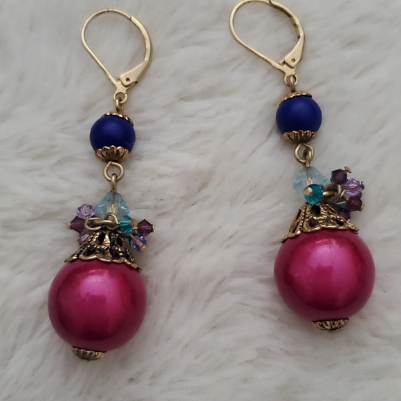 Cache Drop Earrings - Picture 4 of 8